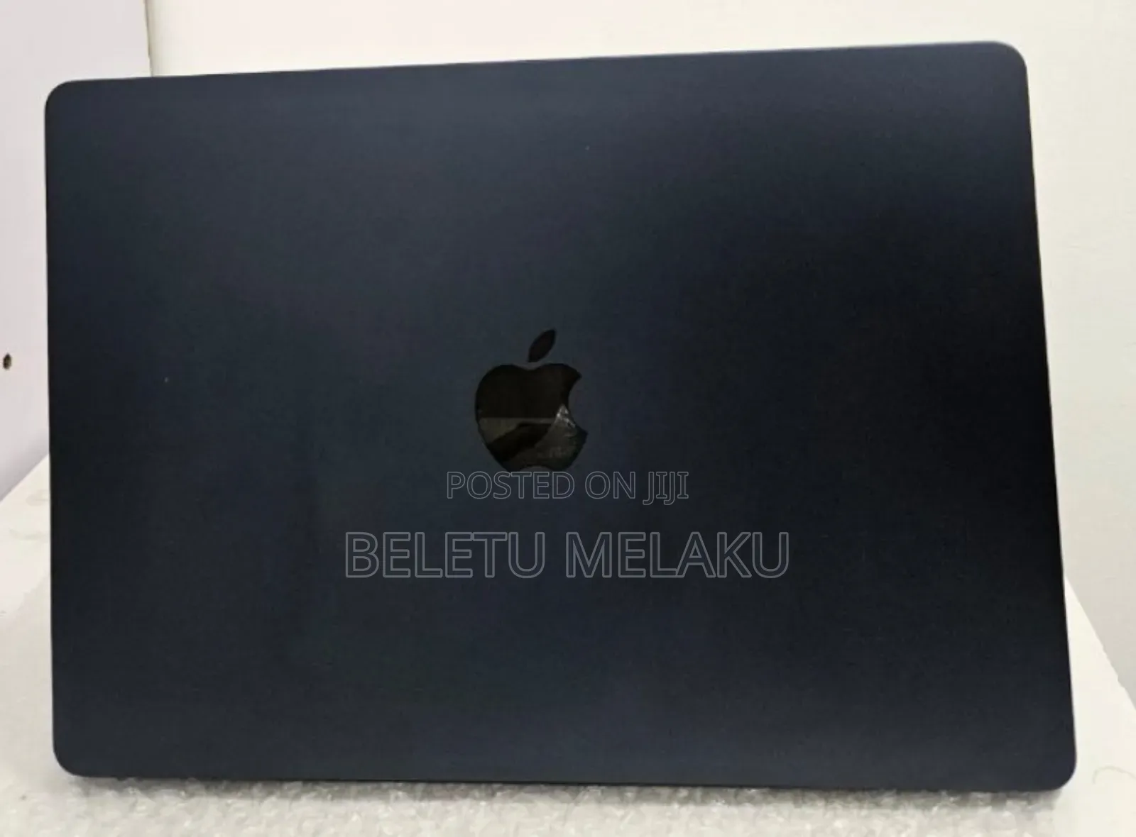 New Laptop Apple MacBook Air 2023 M2 8GB Apple M2 SSD 512GB