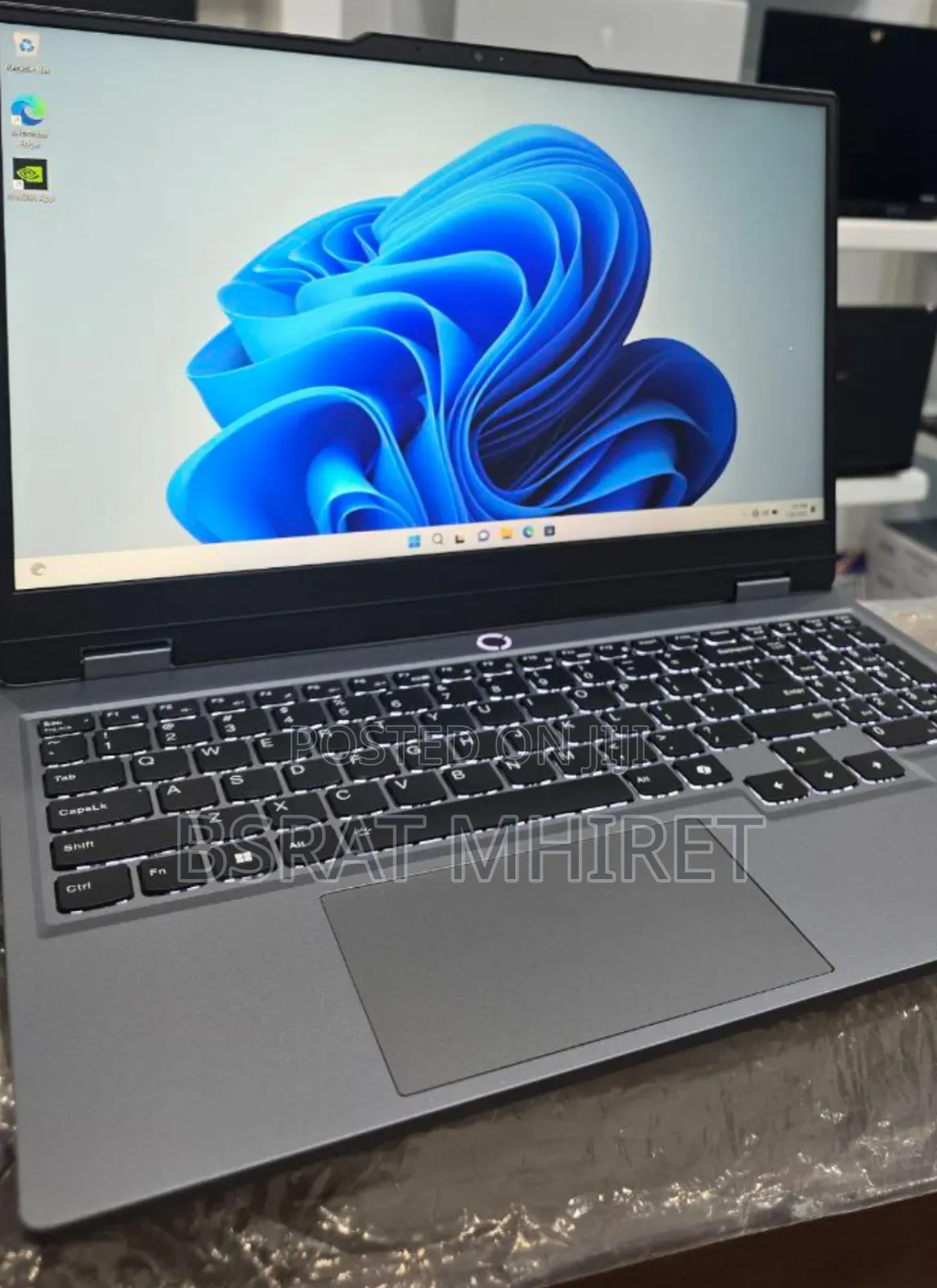 New Laptop Lenovo Legion 5 24GB AMD Ryzen 5 SSD 512GB