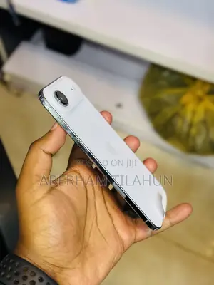 Photo - New Apple iPhone Air 256 GB Blue