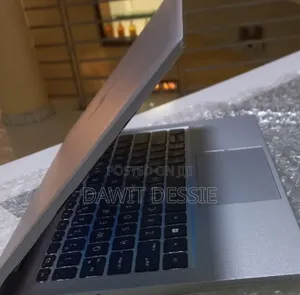 New Laptop HP EliteBook 830 G7 8GB Intel Core I5 SSD 512GB