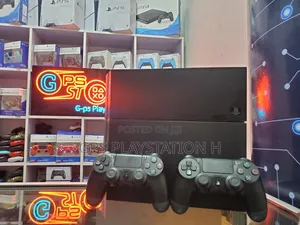 Photo - Playstation 4 Standard Model Fat Latest Version