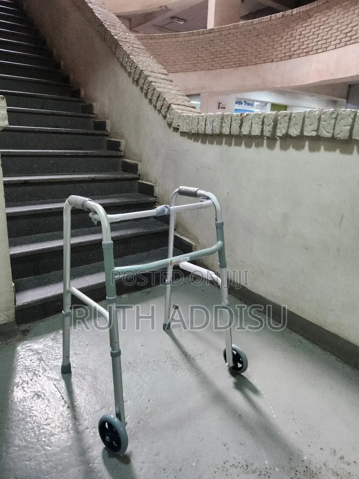 Medical Walker老婆foldable Walker蝨不almunium Walker軍方almunium Walker