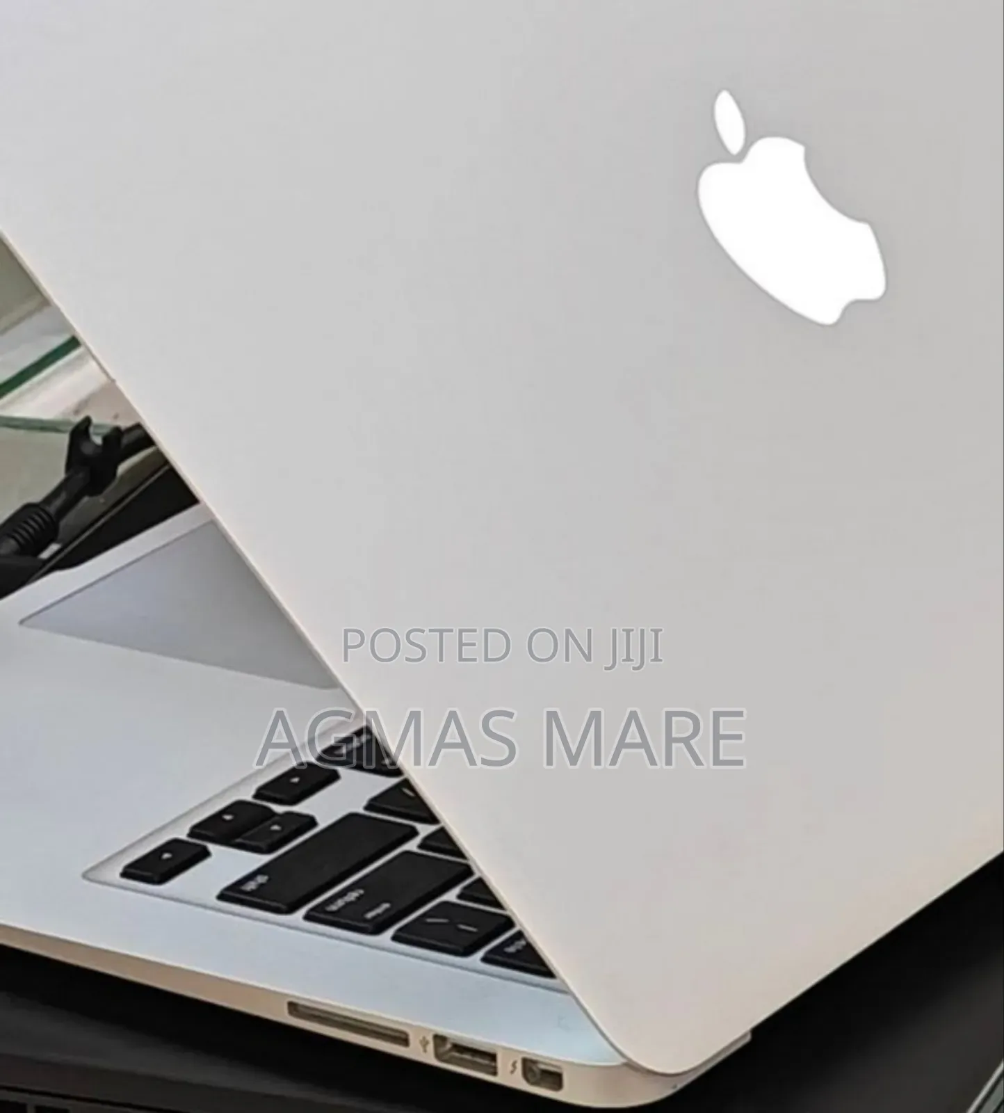 New Laptop Apple MacBook Pro 2017 8GB Intel Core I7 SSD 512GB