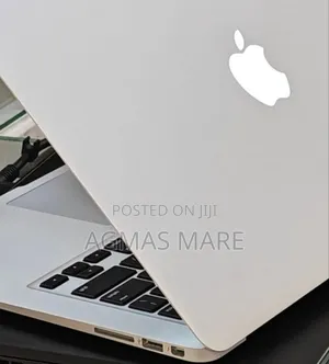 New Laptop Apple MacBook Pro 2017 8GB Intel Core I7 SSD 512GB