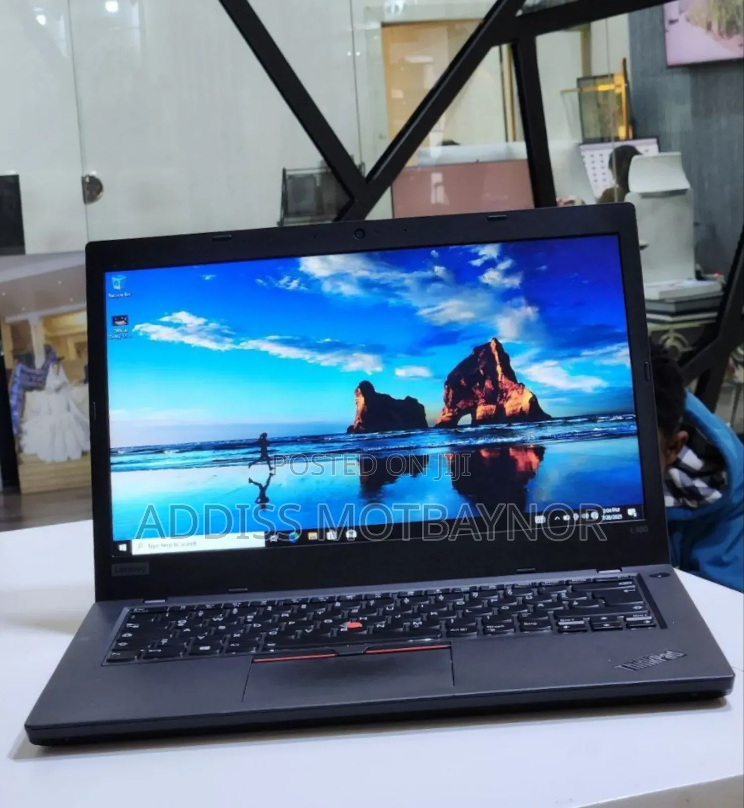 New Laptop Lenovo ThinkPad Yoga 8GB Intel Core I7 SSD 512GB