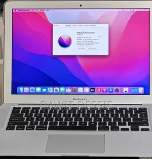 New Laptop Apple MacBook Pro 2017 8GB Intel Core I7 SSD 512GB