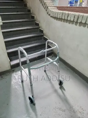 Photo - With Front Wheels Walker雞湯foldable Stainless Framed Walker肺氣walker