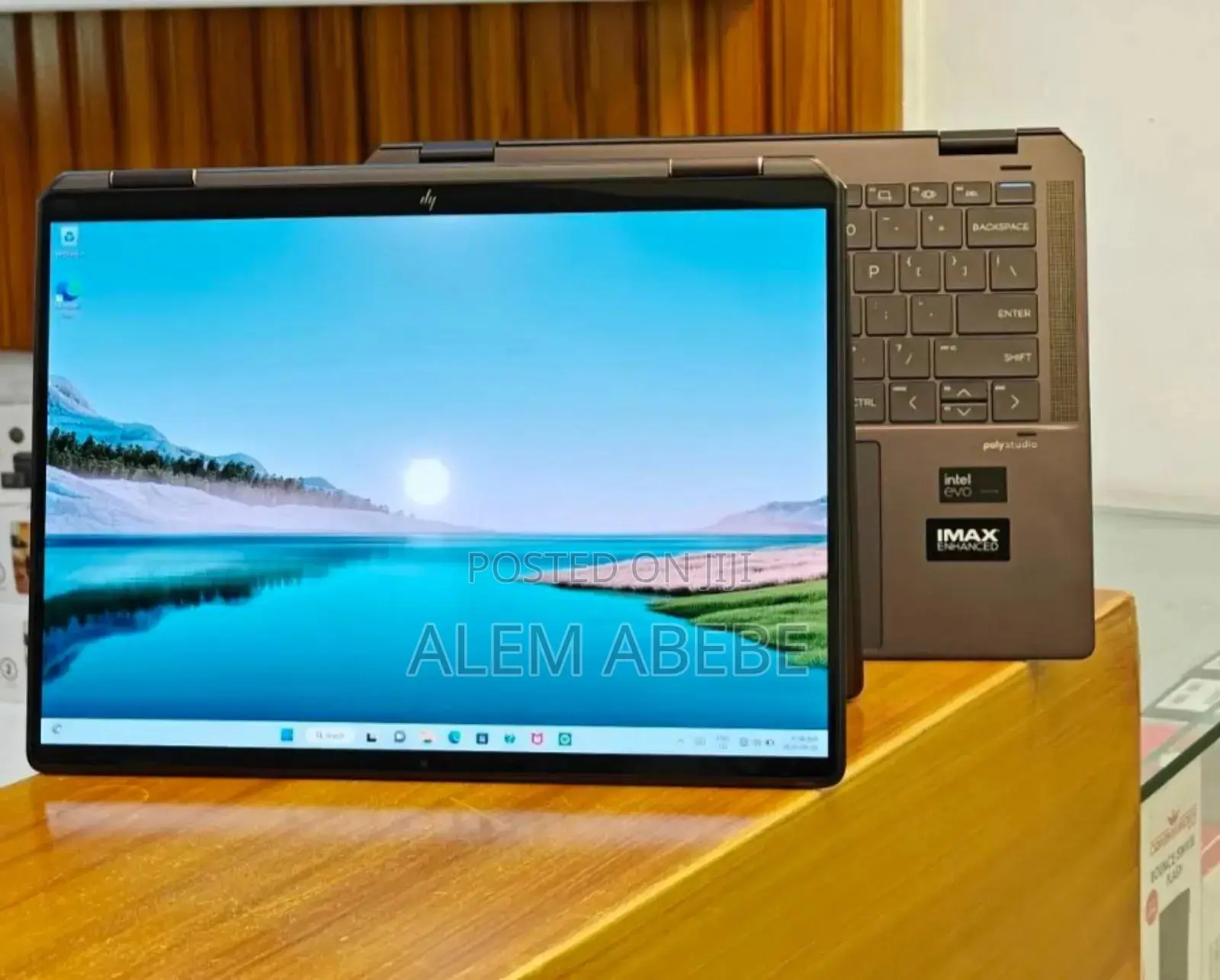 New Laptop HP Spectra 13 32GB Intel Core I7 SSD 2T