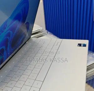 New Laptop Dell XPS 13 32GB Intel Core I7 SSD 1T