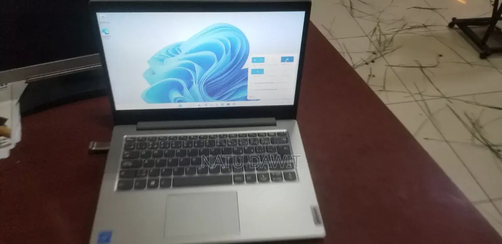 Laptop Lenovo 4GB Intel HDD+SSD 60GB