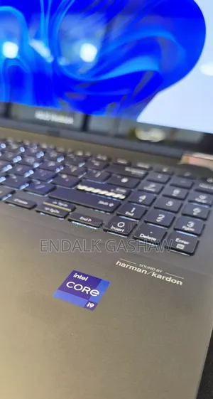 New Laptop Asus VivoBook 15 X505BA 16GB Intel Core I9 SSD 512GB