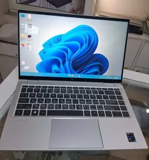 New Laptop HP EliteBook 1040 G8 16GB Intel Core I7 SSD 512GB