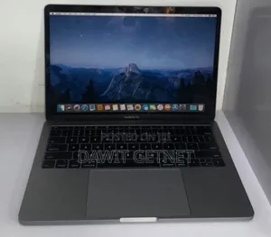 Photo - New Laptop Apple MacBook Pro 2017 8GB Intel Core I5 SSD 128GB
