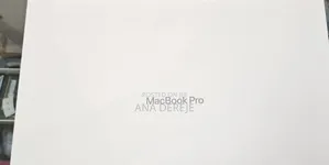 New Laptop Apple MacBook Pro 16GB SSD 512GB