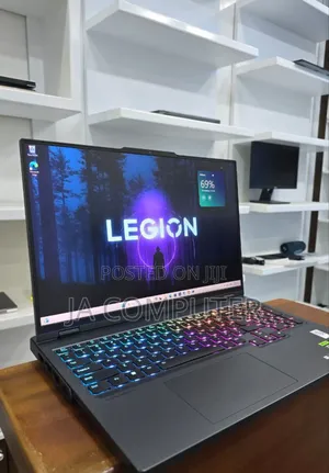 New Laptop Lenovo Legion 7 64GB Intel Core I9 SSD 4T