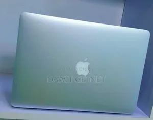 New Laptop Apple MacBook Air 2017 8GB Intel Core I5 SSD 128GB