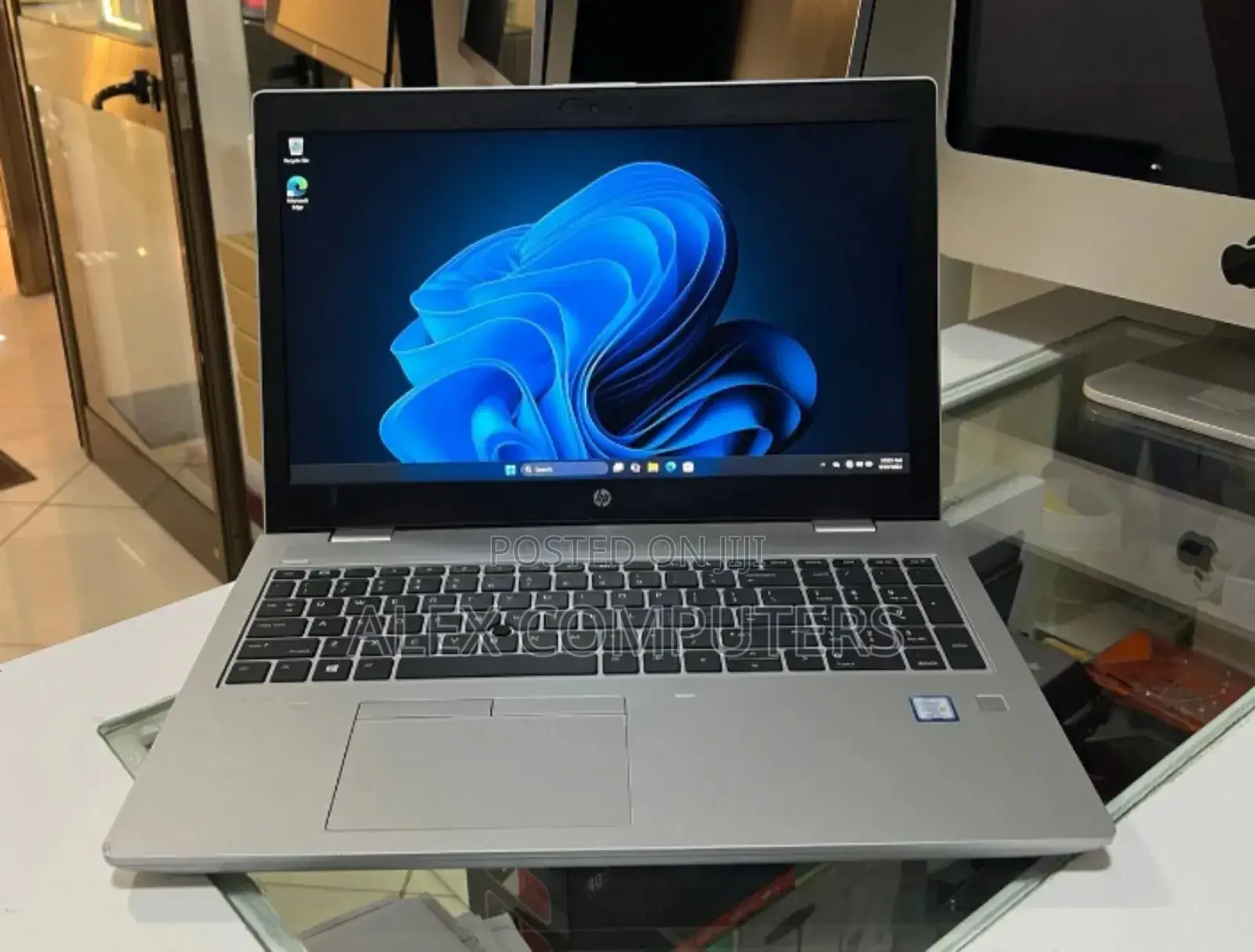 New Laptop HP ProBook 440 8GB Intel Core I5 SSD 256GB