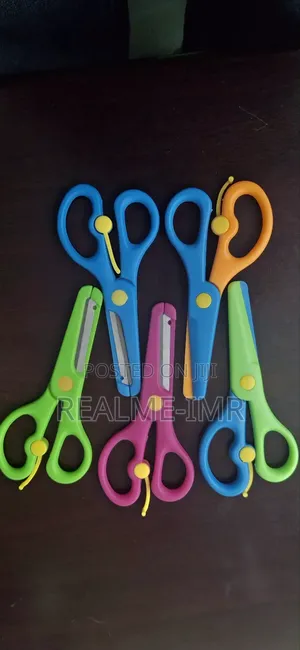Children’S Assisted Scissors — Metal Blade With Safety Supporter