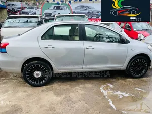 Toyota Yaris 1.3 2008 Silver