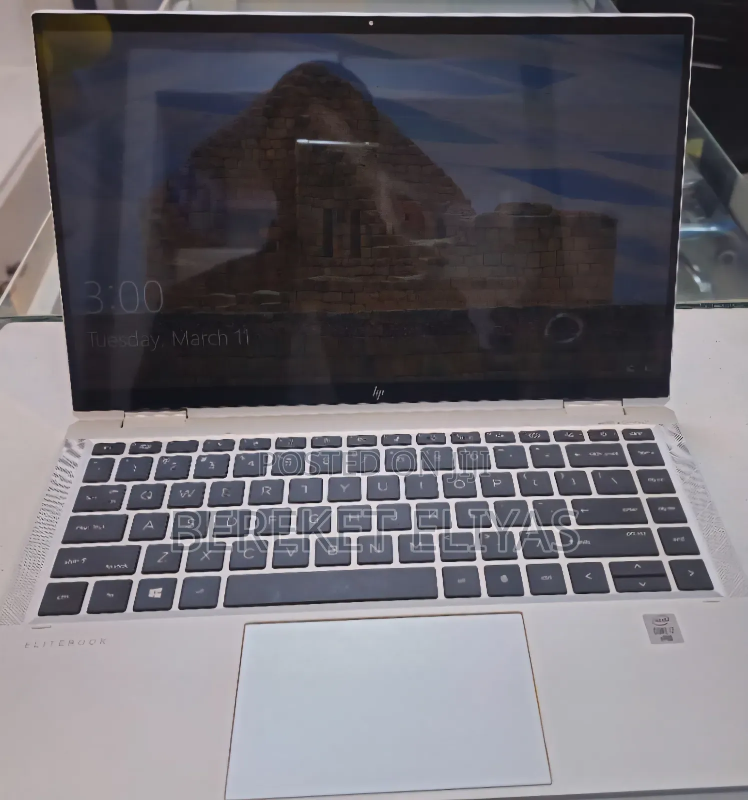 New Laptop HP EliteBook X360 1040 G7 16GB Intel Core I7 SSD 512GB