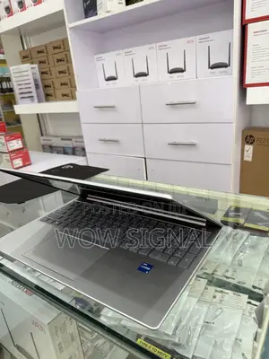 New Laptop HP Pavilion 15 8GB Intel Core I5 SSD 500GB