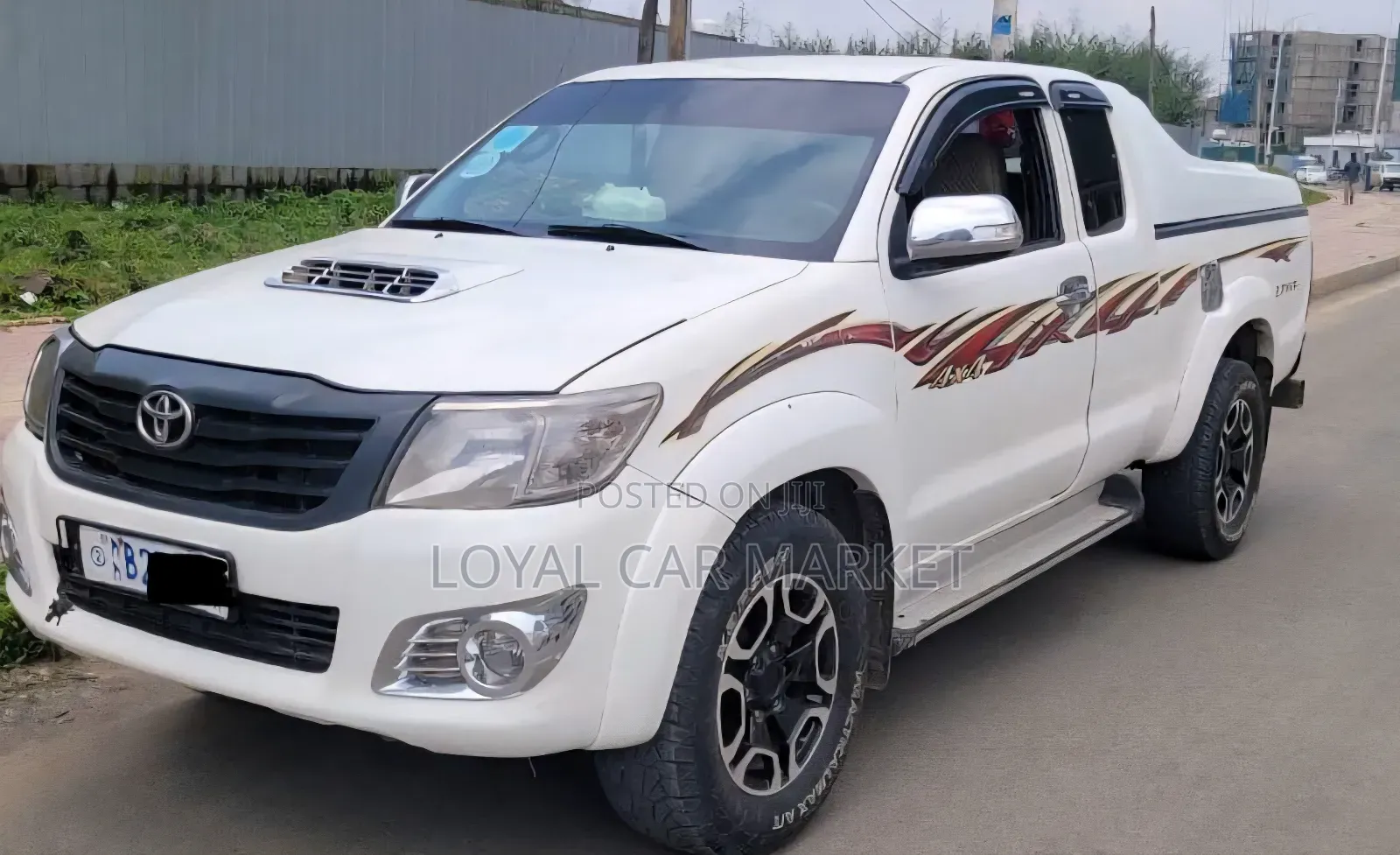 Toyota Hilux 2013 White
