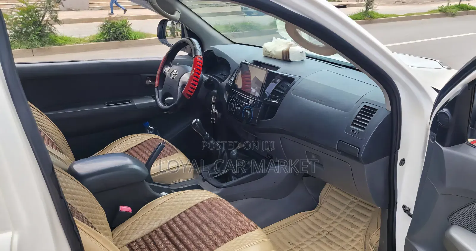 Toyota Hilux 2013 White