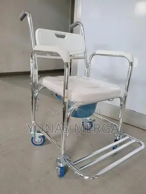 Photo - In 1 Commode Chair双官this Multifunctional歹፹showering Hassle-Free