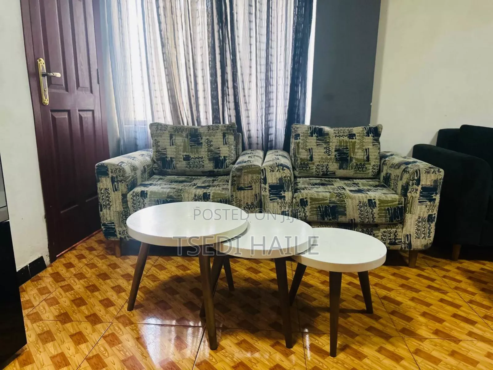 2 ባለ አንድ መቀመጫ ሶፋ