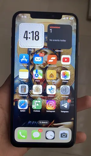 Photo - Apple iPhone XS Max 64 GB Gold