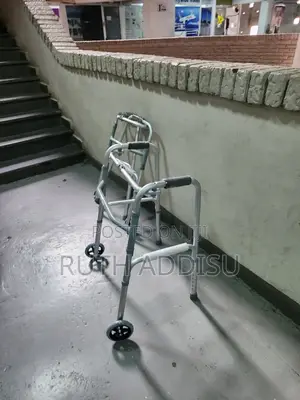 With Wheel Walker丸緩walker Stairs Physiotherapy Walker建設walking Aid