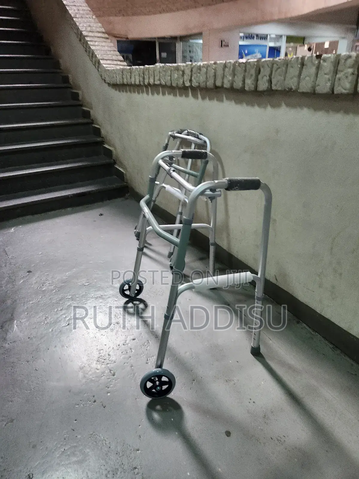 With Wheels Medical Walker段的pined and Foldable Walker痛苦walker Medical