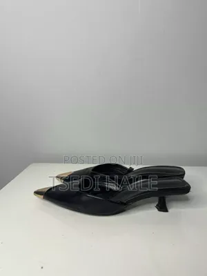 Used Women Shoe