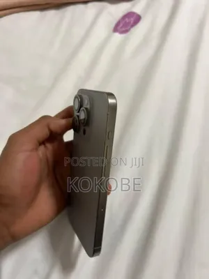 Photo - Apple iPhone 15 Pro 256 GB Silver