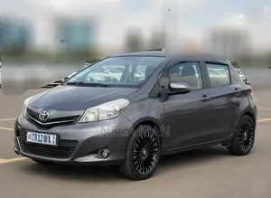 Toyota Yaris 2014 Gray
