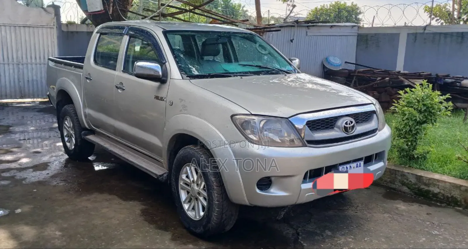 Toyota Hilux 2009 Gold