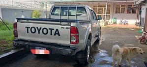 Toyota Hilux 2009 Gold