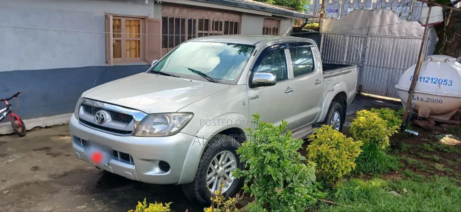 Toyota Hilux 2009 Gold
