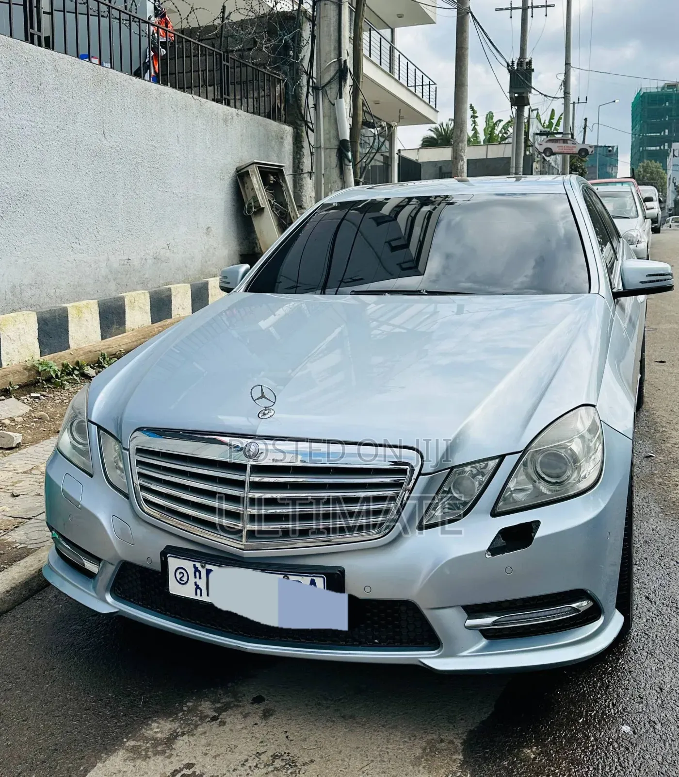 Mercedes-Benz E200 2014 Silver