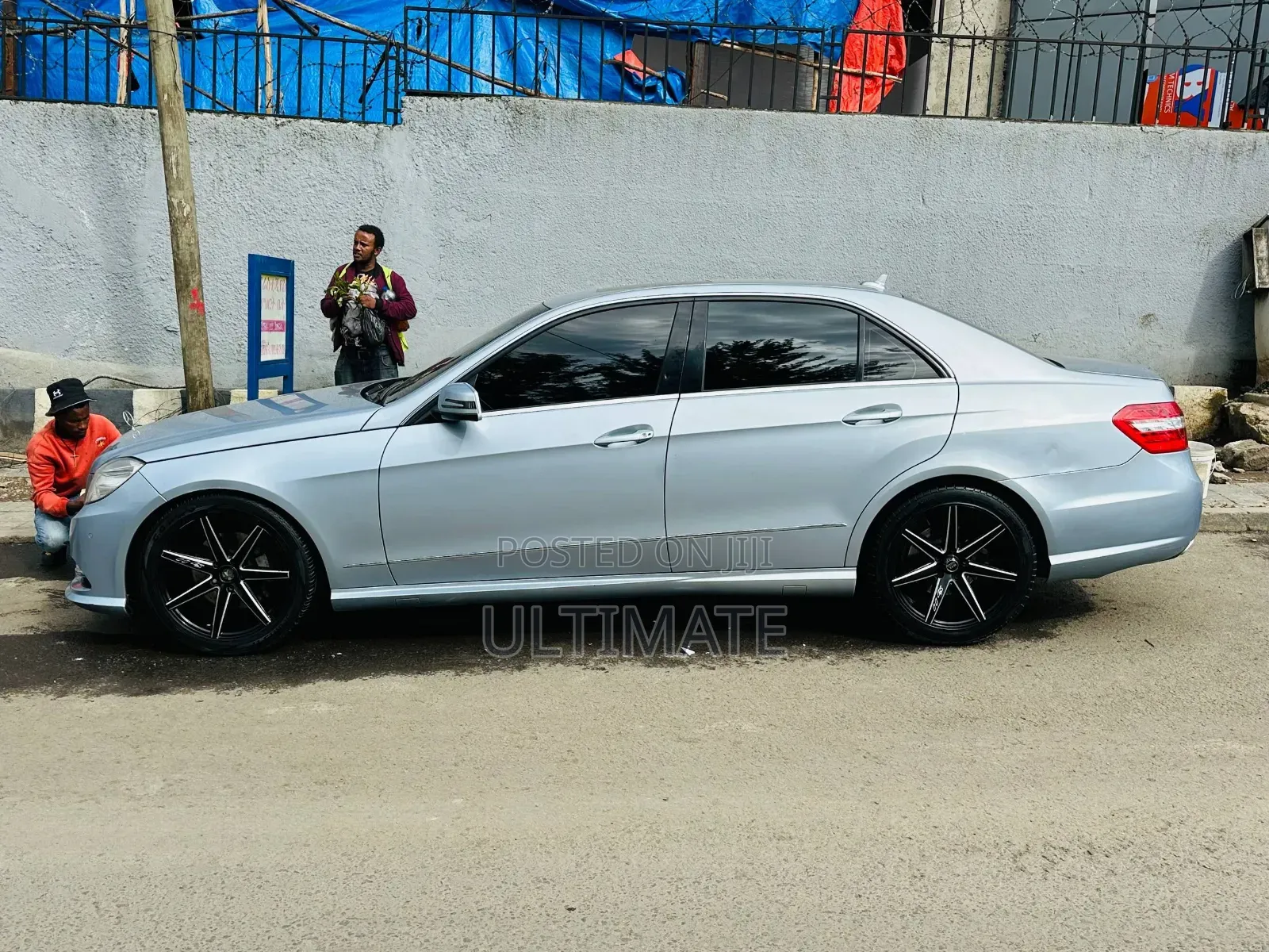 Mercedes-Benz E200 2014 Silver