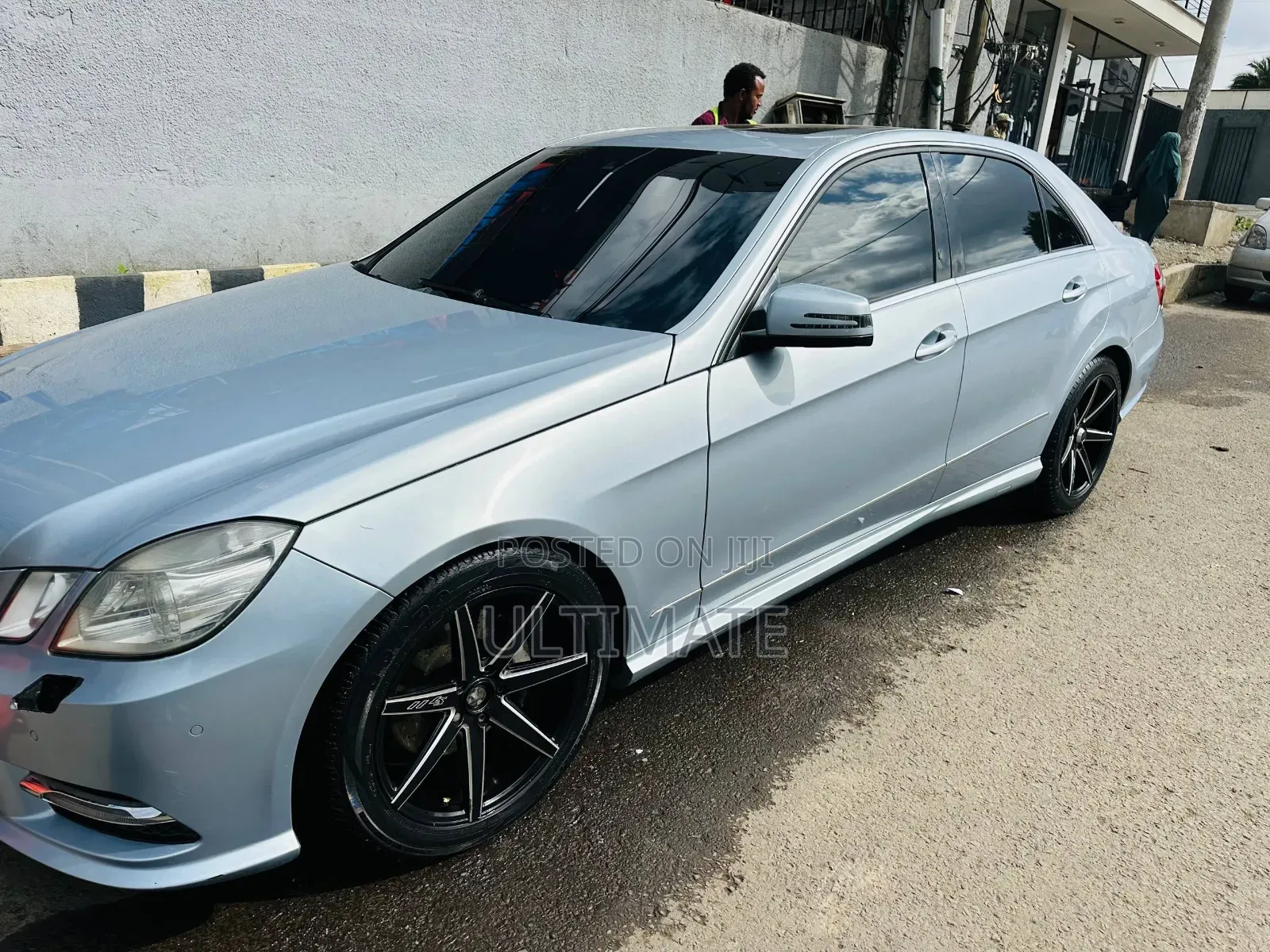 Mercedes-Benz E200 2014 Silver