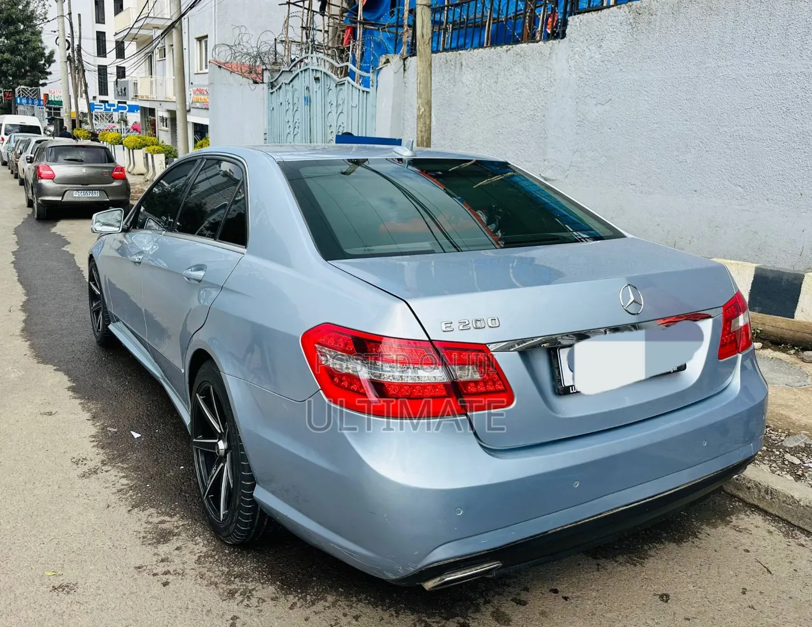 Mercedes-Benz E200 2014 Silver