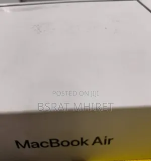 New Laptop Apple MacBook Air 2024 M3 13-Inch 16GB Apple M3 SSD 256GB