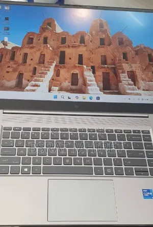 New Laptop HP ZBook 14 16GB Intel Core I7 SSD 512GB