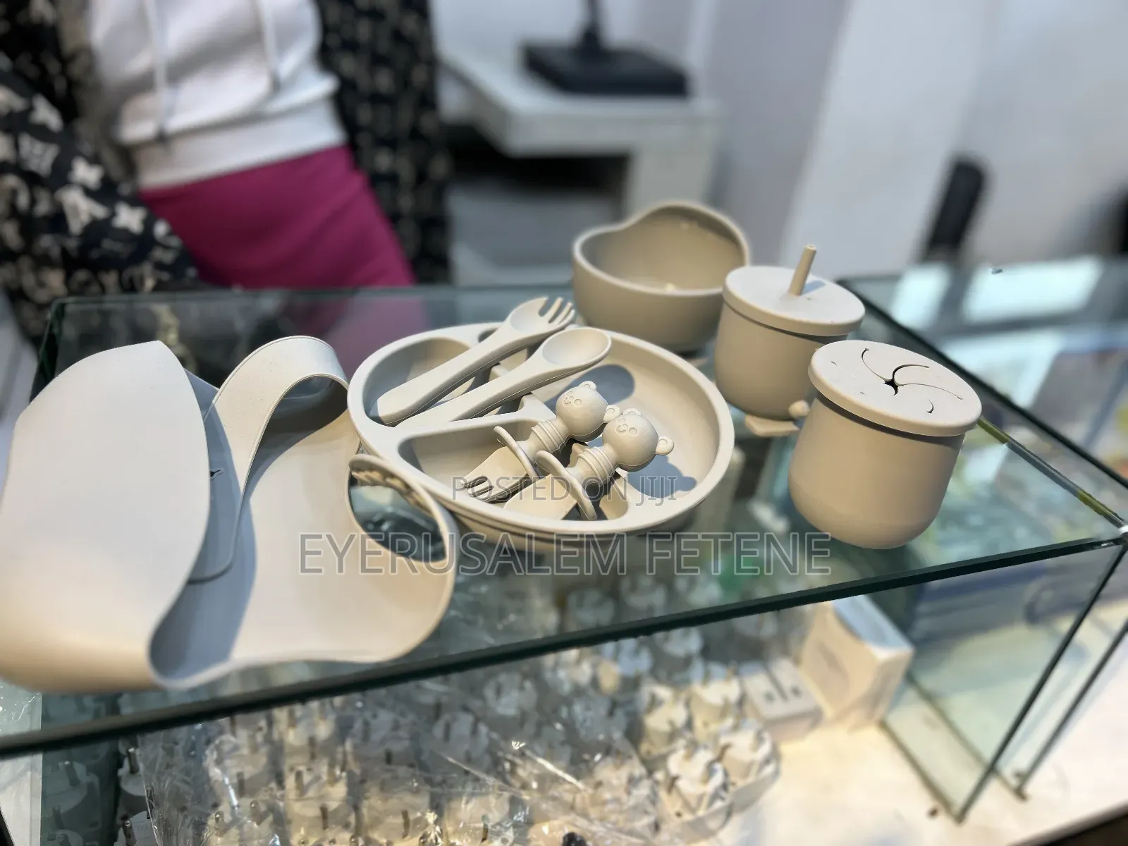 Kids Fedding Material