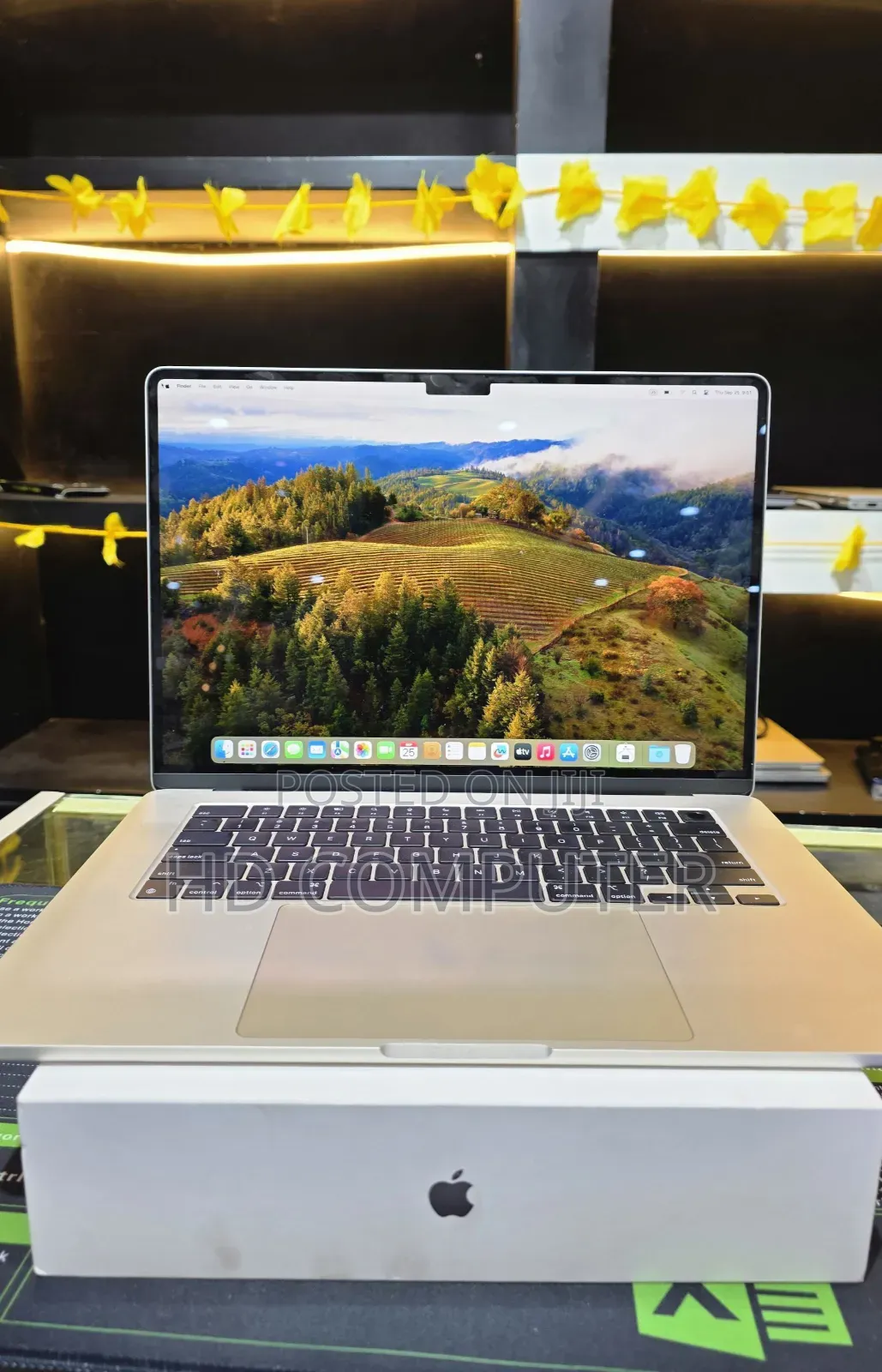 New Apple MacBook Air 2024 M3 15-Inch 8GB Intel Core M3 SSD 256GB