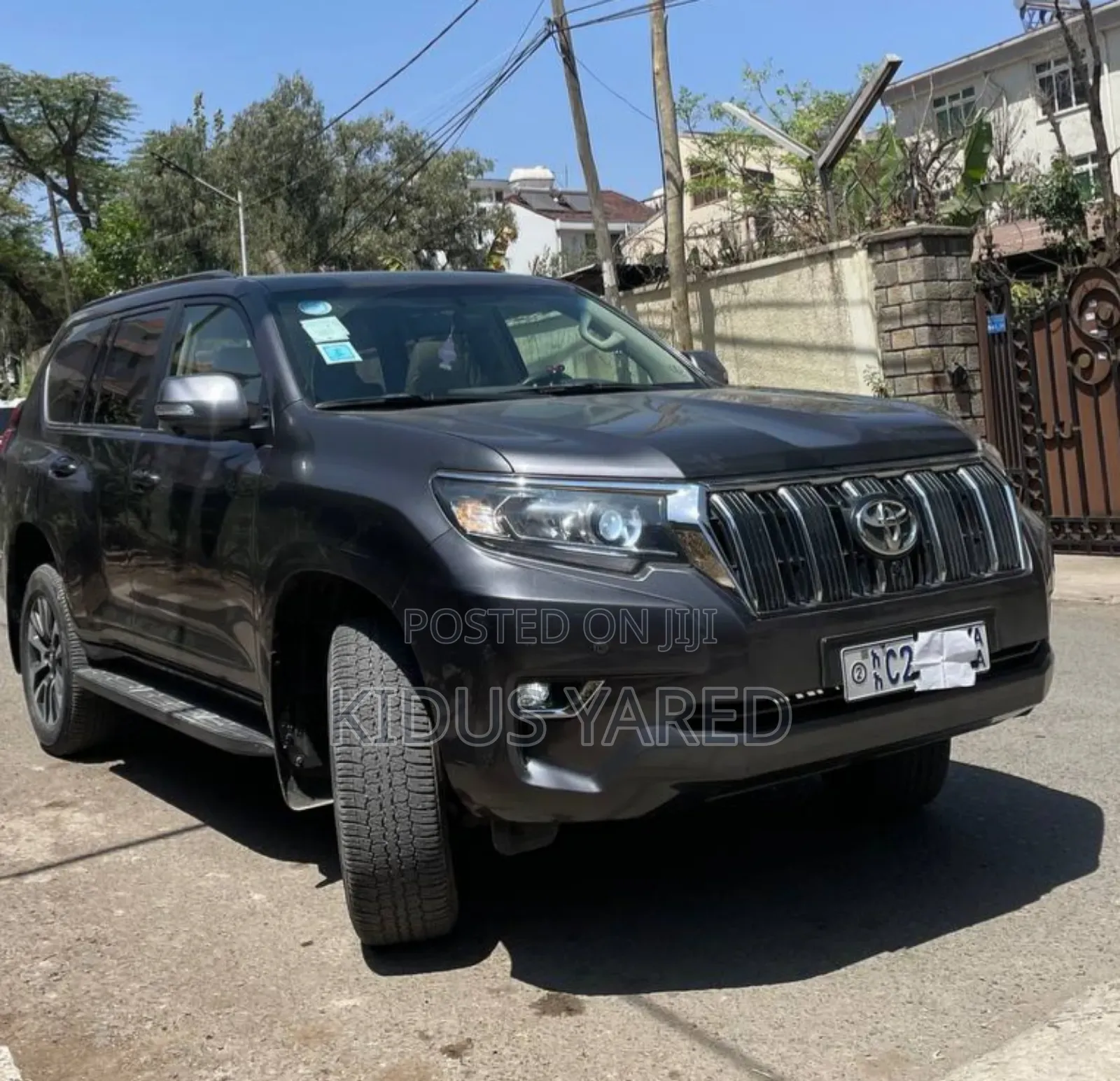 Toyota Land Cruiser Prado 2023 Black