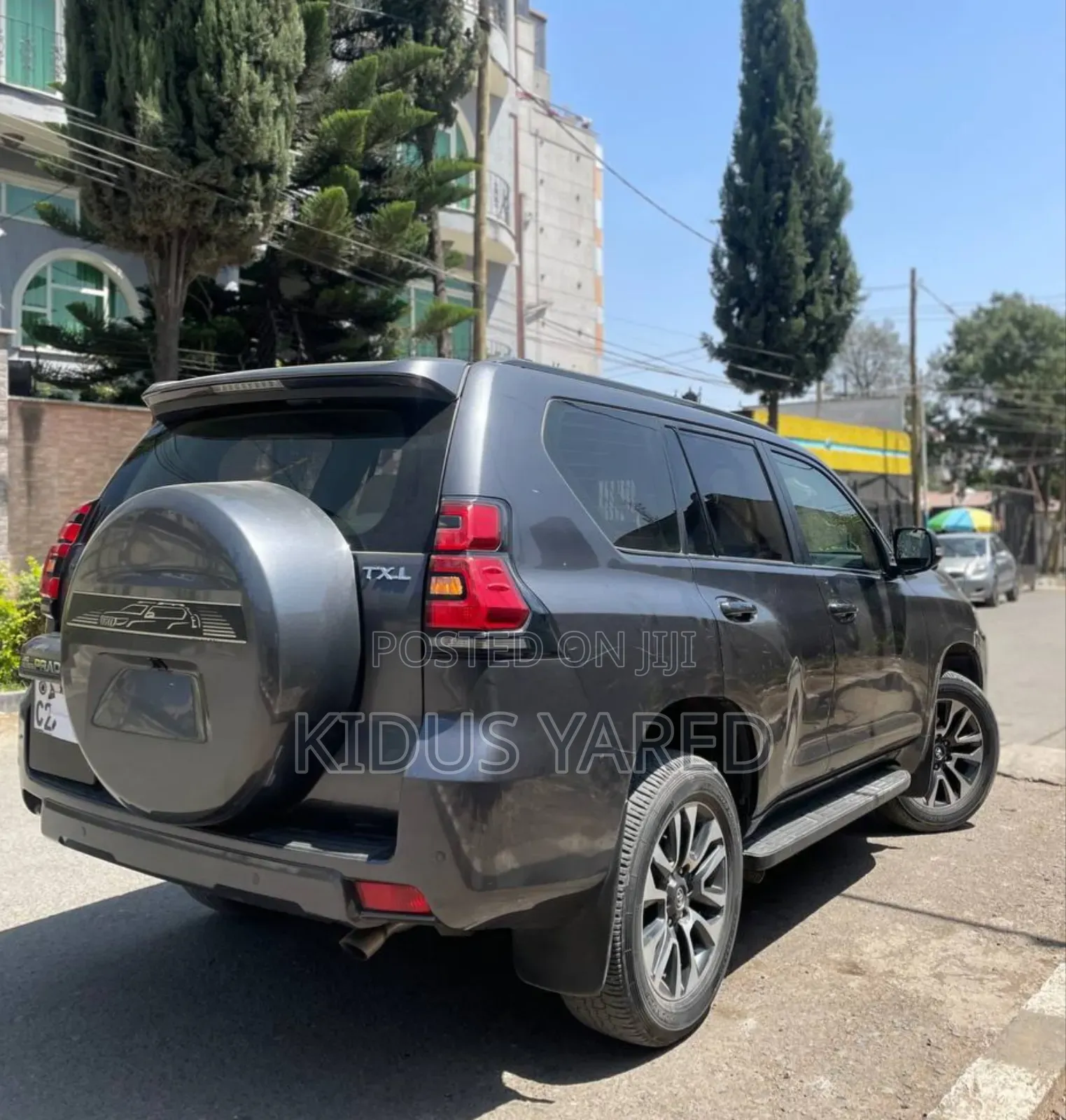 Toyota Land Cruiser Prado 2023 Black