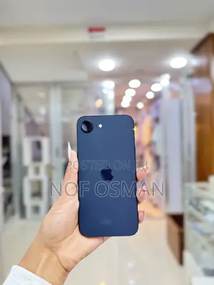 New Apple iPhone 16e 128 GB Black