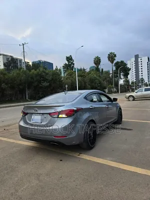 Hyundai Avante 2015 Silver